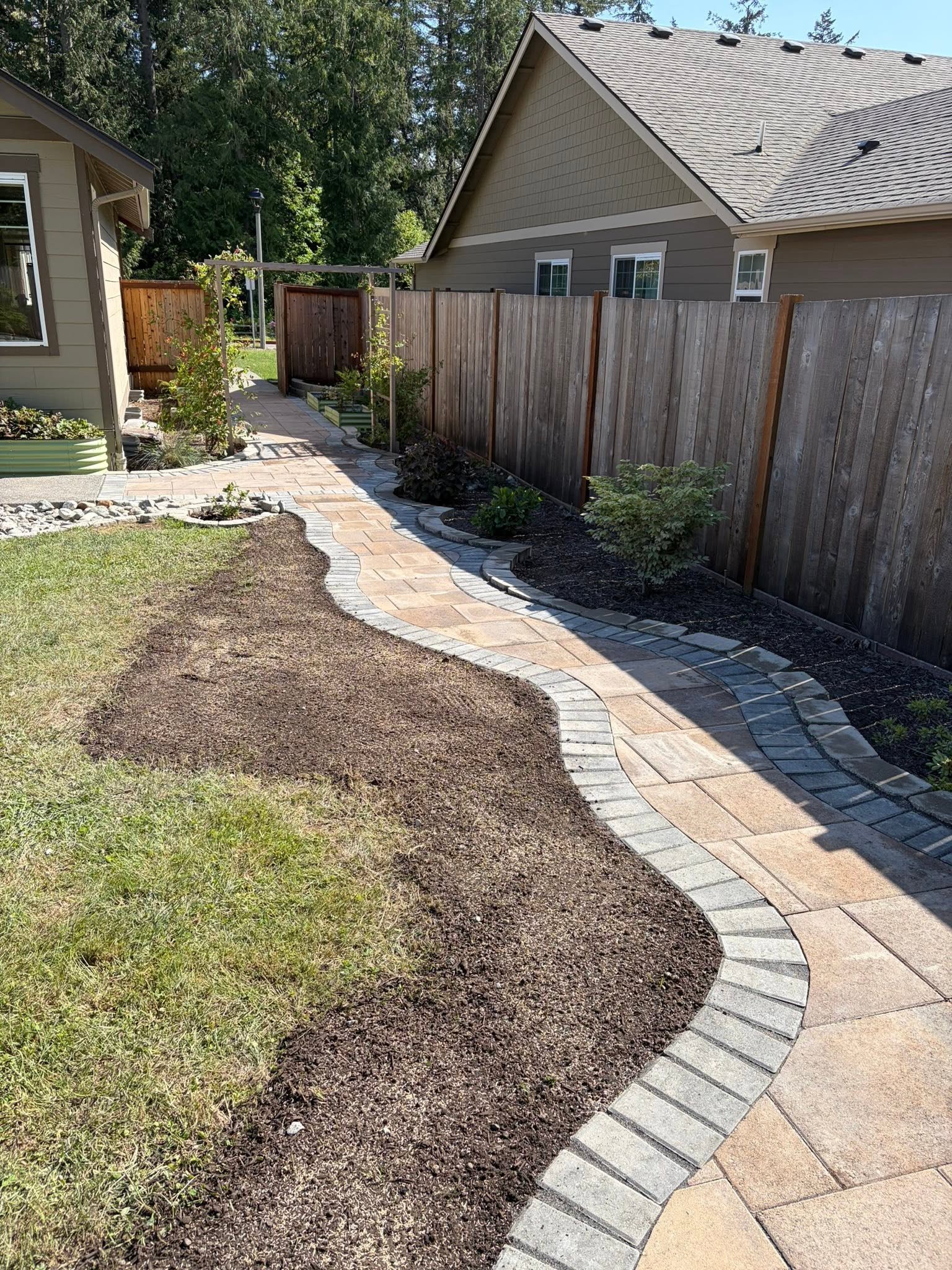 Hardscape and Fence Services by Brownstone L&H