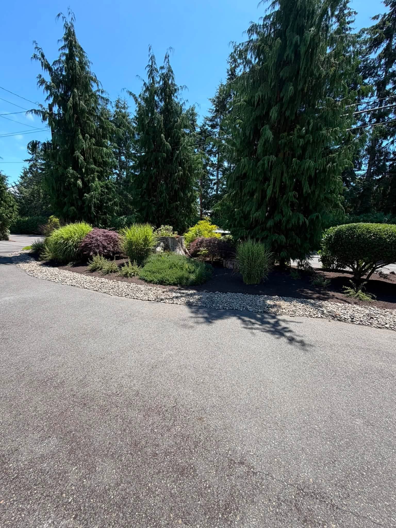 Hardscape and Fence Services by Brownstone L&H