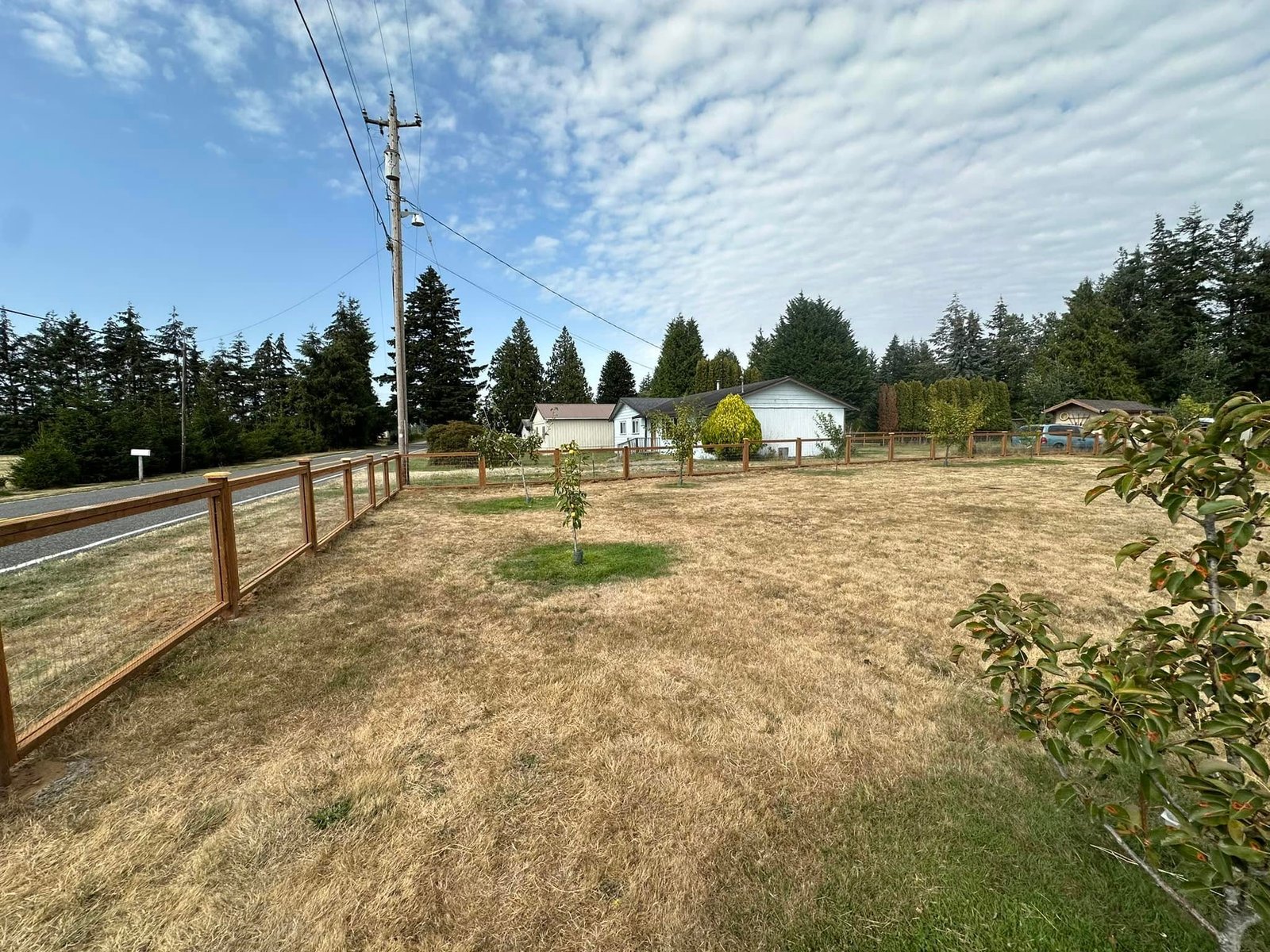 Hardscape and Fence Services by Brownstone L&H