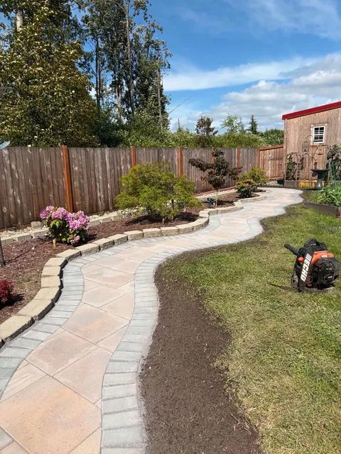 Hardscape and Fence Services by Brownstone L&H
