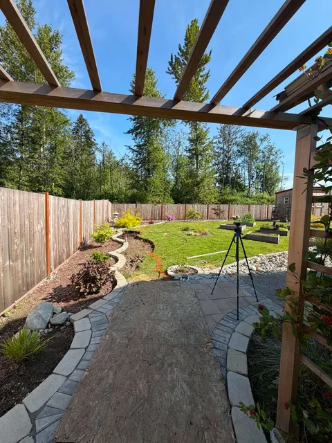 Hardscape and Fence Services by Brownstone L&H